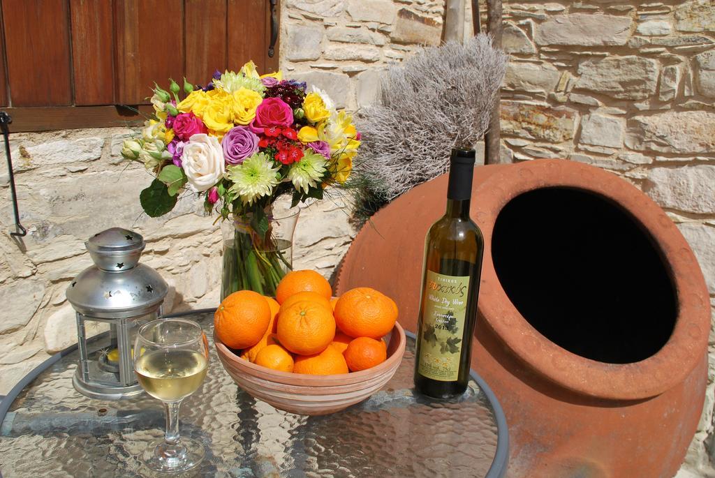 בית הארחה Vavla Rustic Retreat מראה חיצוני תמונה